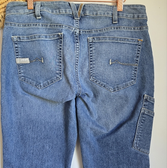 Ariat Rebar Womens Mid Rise Bootcut Cargo Pocket Riveter Jeans, Size 30 Short - Picture 5 of 10